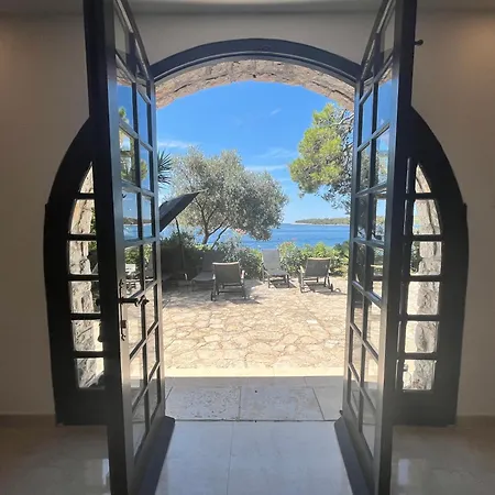 Bocca Falsa & Boat Mooring Villa Mali Losinj