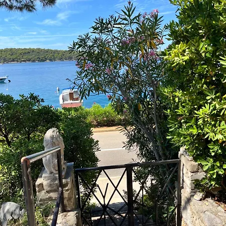 Bocca Falsa & Boat Mooring Villa Mali Losinj