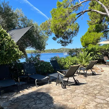 Villa Bocca Falsa & Boat Mooring